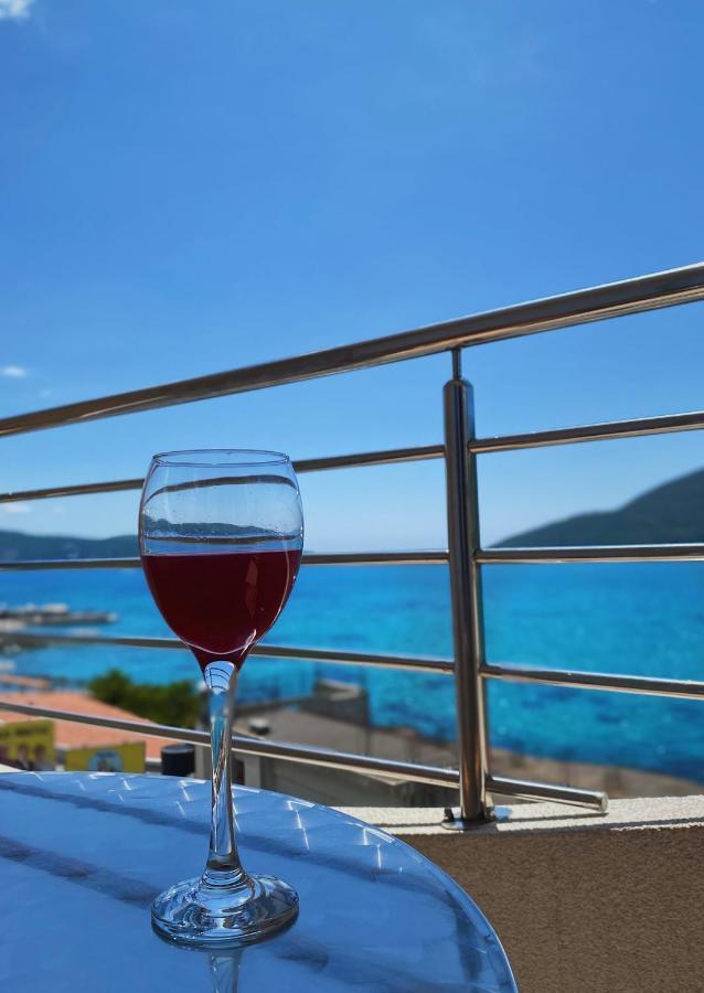 Apartments Bellevue - Otasevic Χέρτσεγκ Νόβι Εξωτερικό φωτογραφία