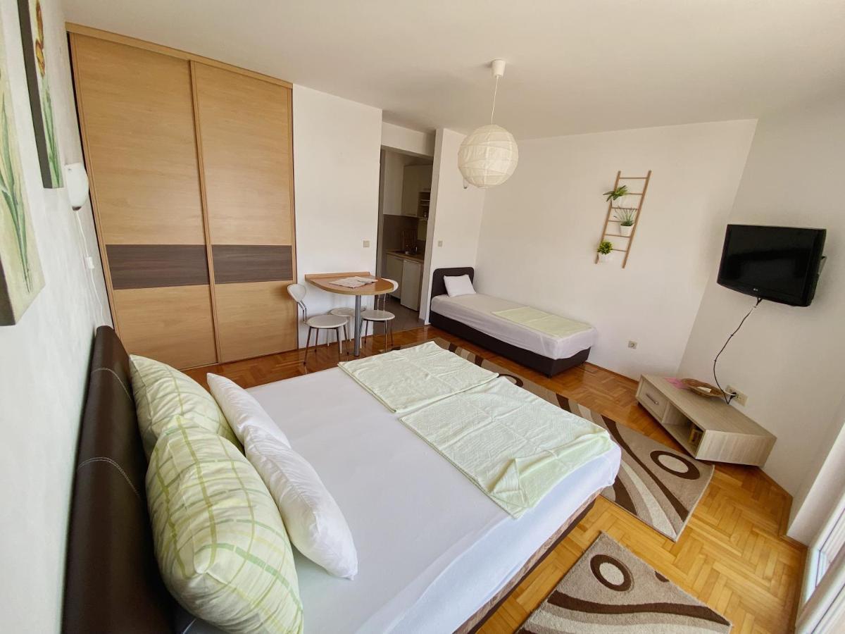 Apartments Bellevue - Otasevic Χέρτσεγκ Νόβι Εξωτερικό φωτογραφία